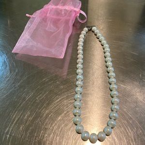 Beautiful Large Fresh Water Pearl Necklace 18” Long
